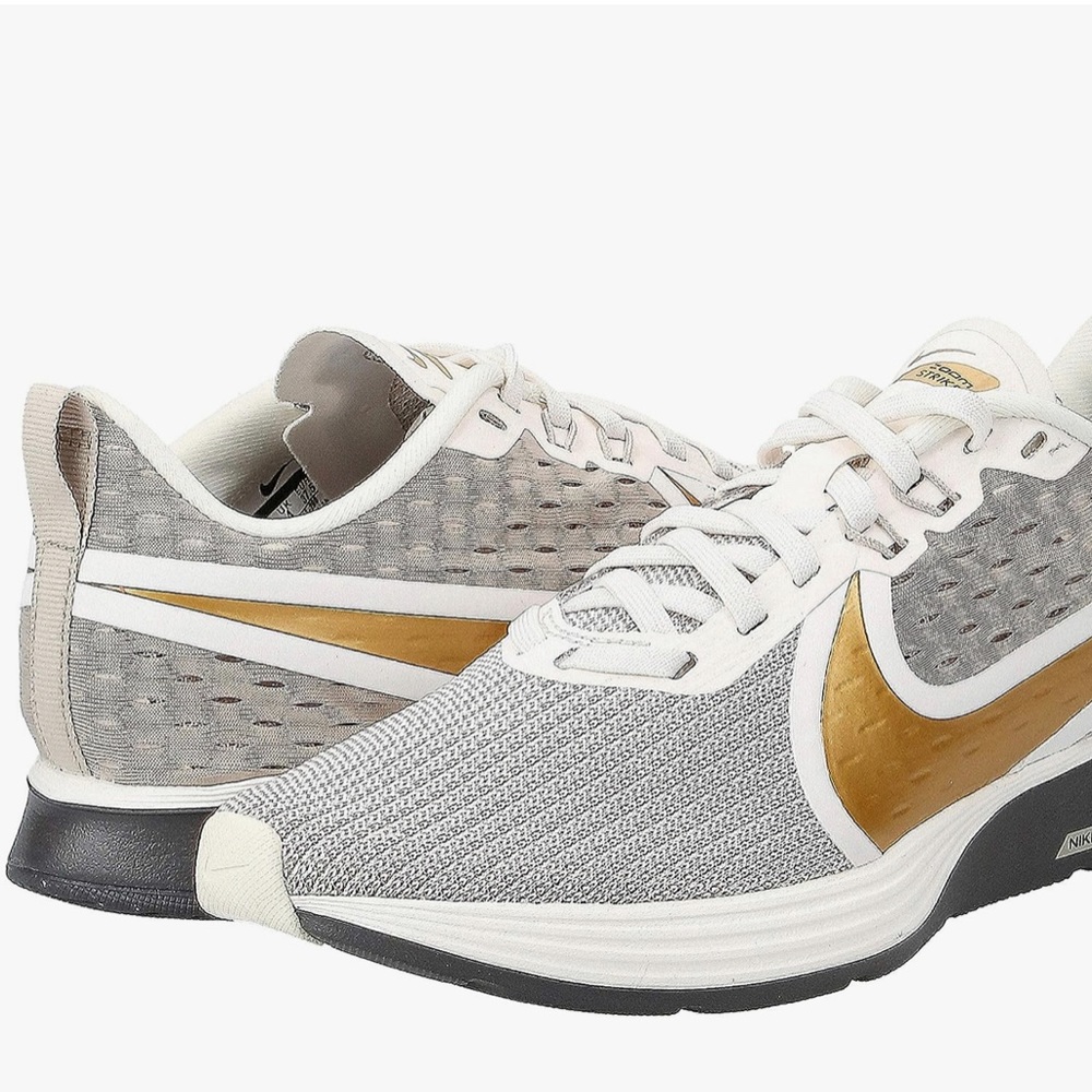 Nike Zoom Strike 2